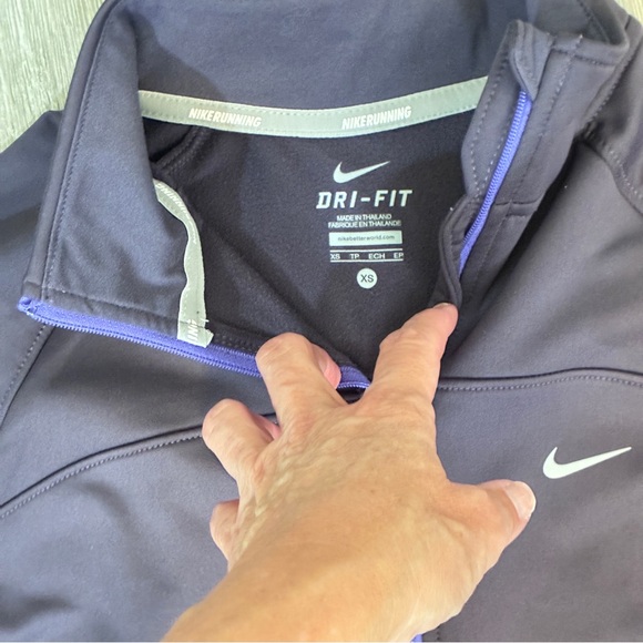 Nike Running Grape Dry fit zip front Jacket - Picture 2 of 7